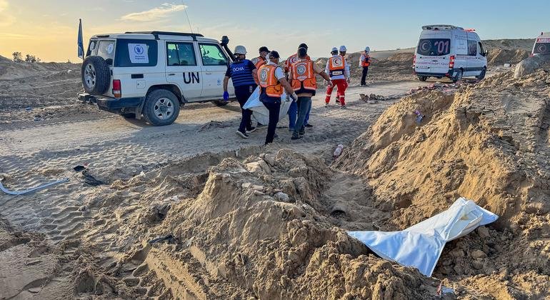 Gaza: Paramedic Missing Following Aid Worker Killings, Palestinian Red Crescent Demands Answers
