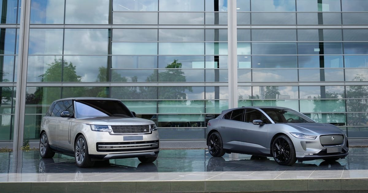 Jaguar Land Rover Halts US Shipments Following Trump Tariffs