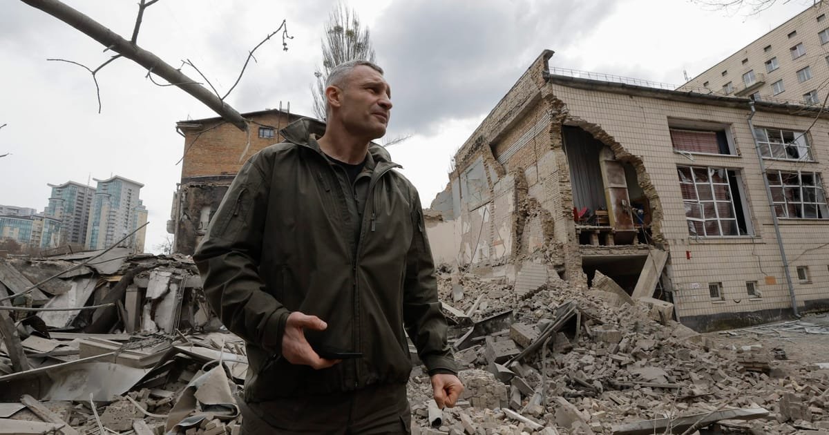 Kyiv Mayor Vitali Klitschko Acknowledges Ukraine Might Need to Cede Territory to Russia