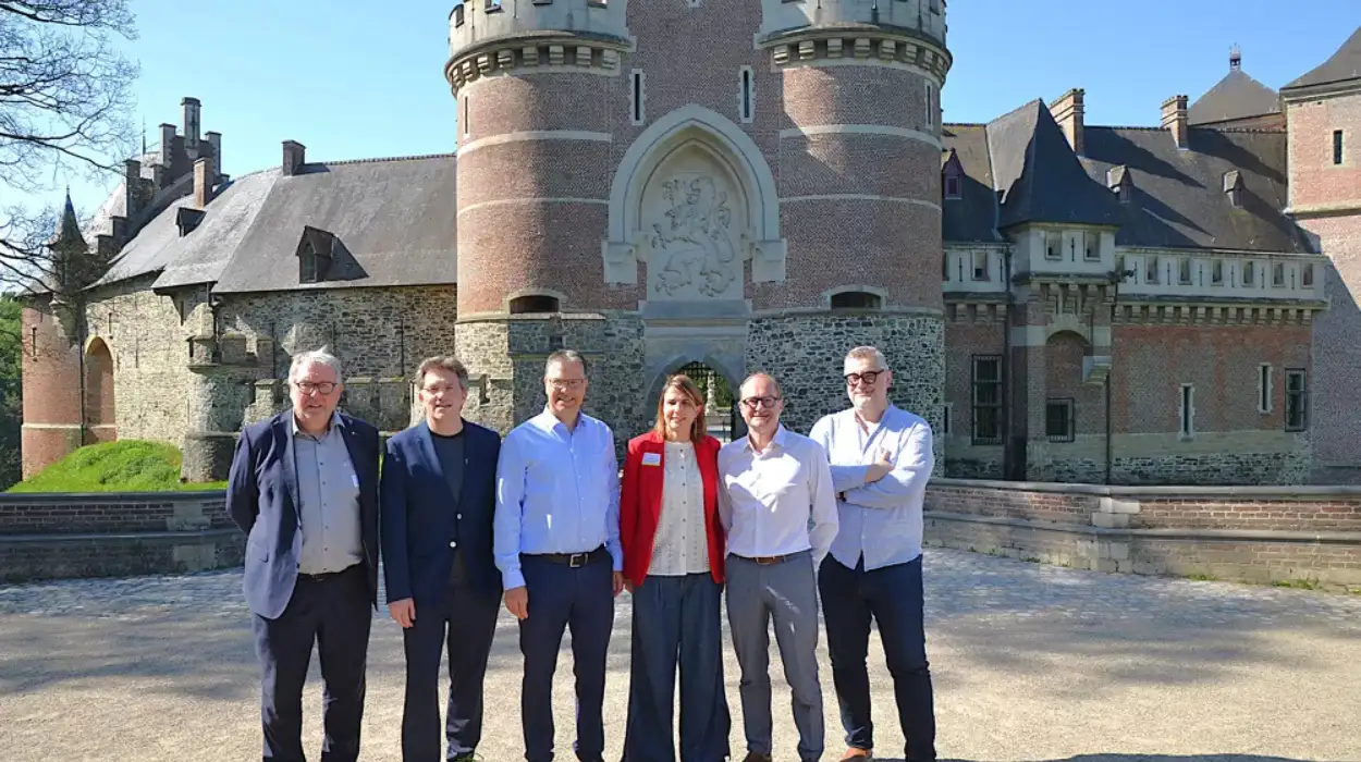 New Brussels Bike Trail Opens Access to Castles and Green Belt Treasures