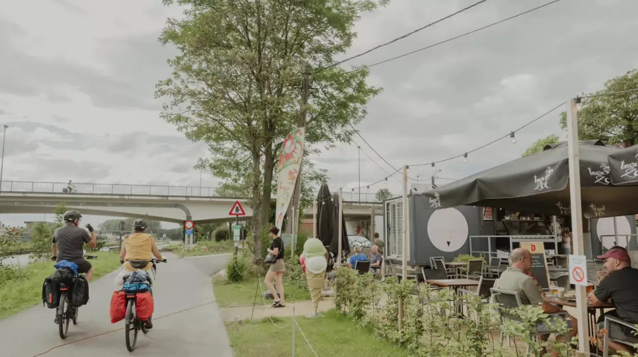 Papaoutai Bar in Ravels to Close in 2025 Following Permit Decision