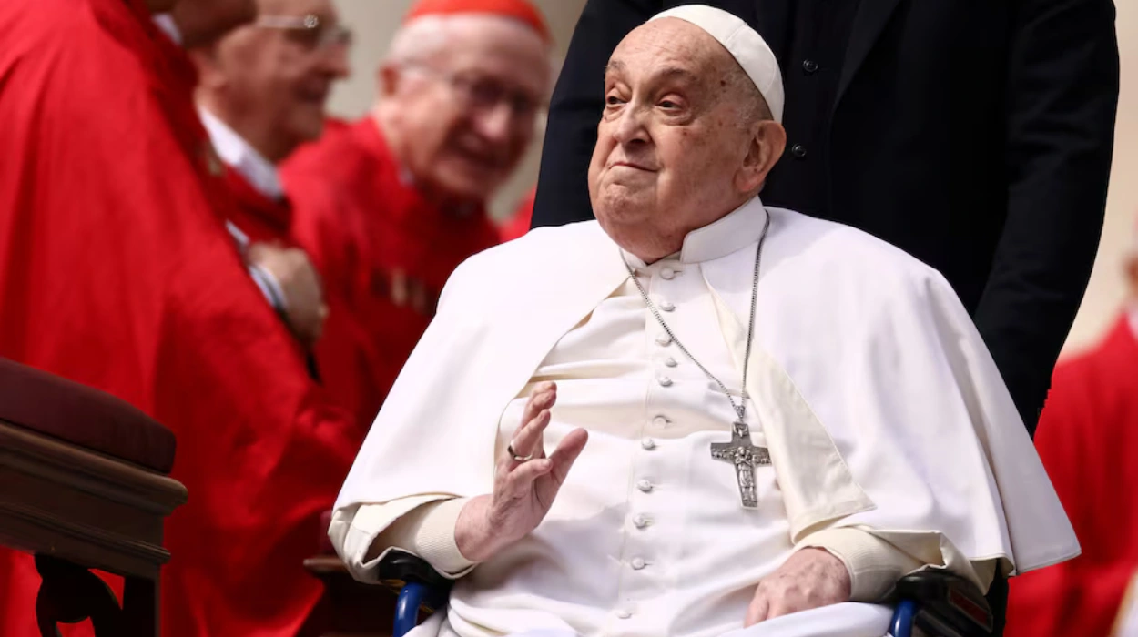 Pope Francis Makes Short Palm Sunday Appearance in Wheelchair