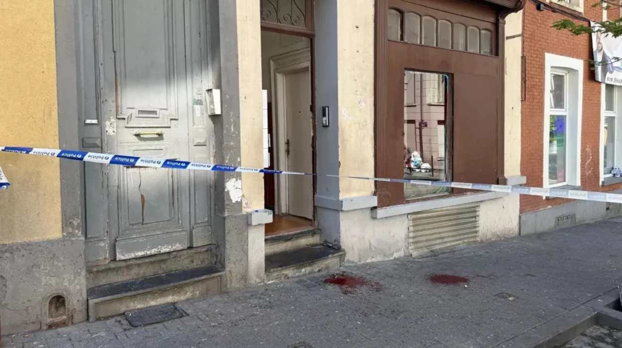 Three Arrested After Brutal Stabbing Leaves Victim Bleeding on Brussels Street