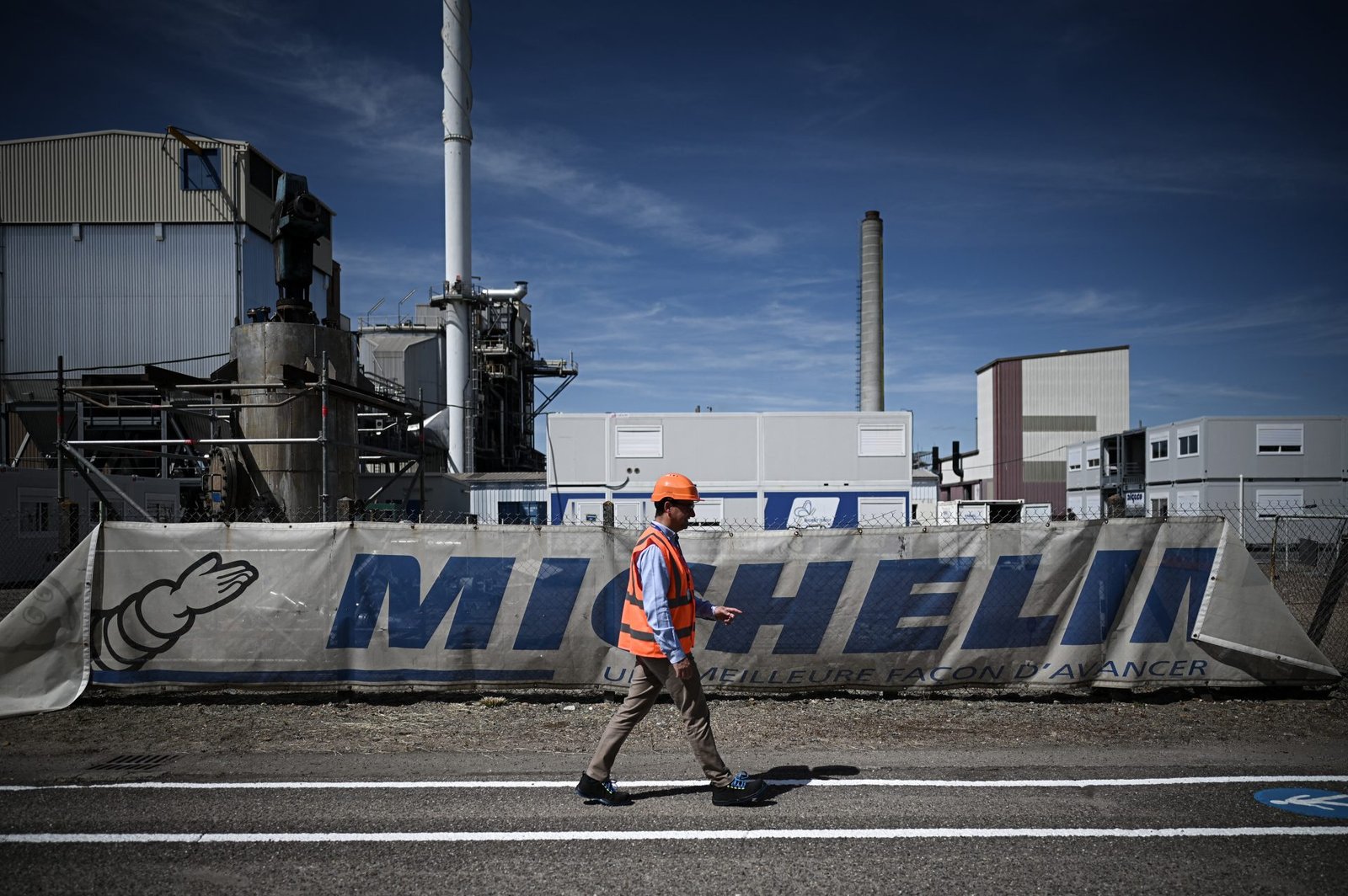 Trade War: France Chimie Warns 47 Chemical Plants at Risk in France, 200 to 350 Across the EU