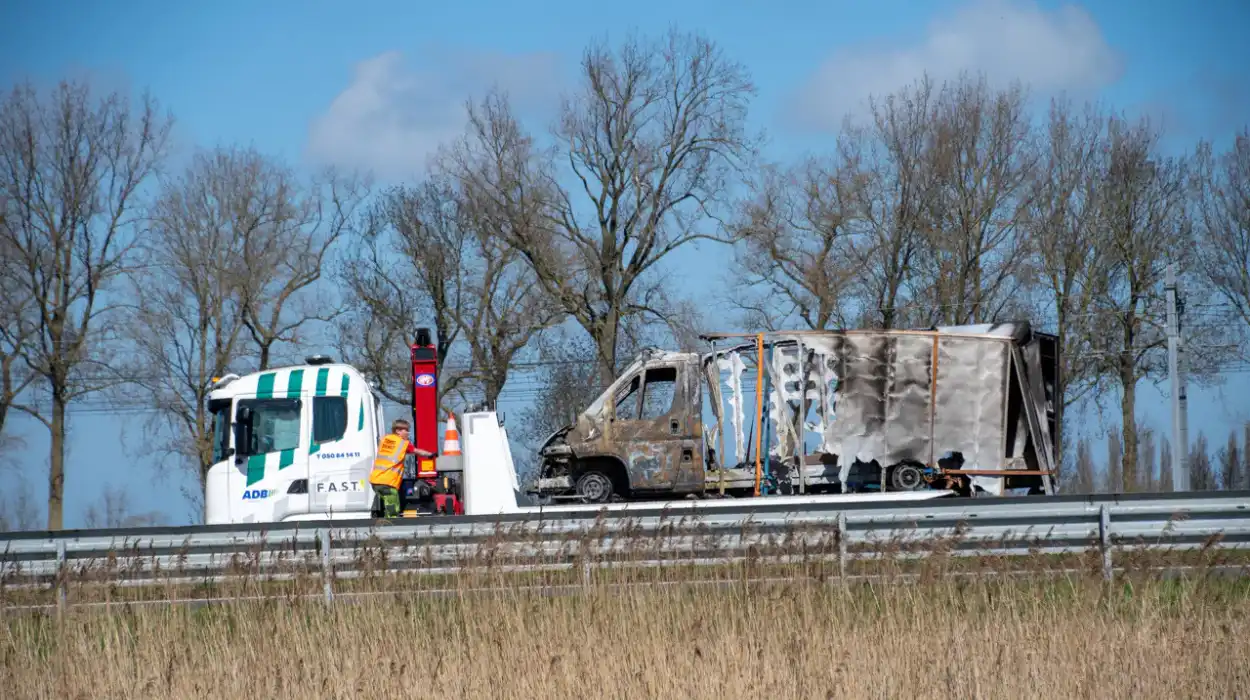 Van Catches Fire on A10 in Jabbeke, Driver Uninjured