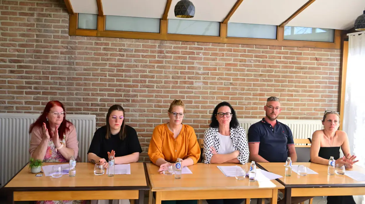 Vlaams Belang Councillors Step Down in Leopoldsburg and Beringen