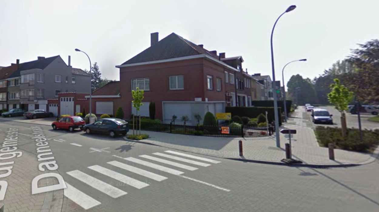 24-Year-Old Kortrijk Man Accused of Terrorizing Sint-Elisabeth Appears in Court