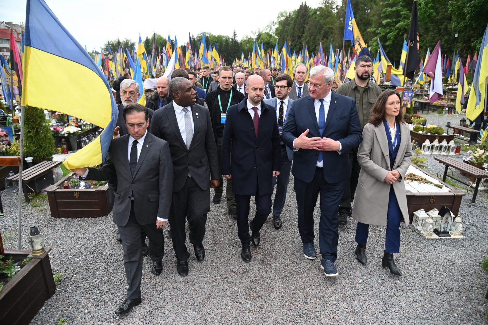 Europe Demonstrates Support for Ukraine Through Symbolic Visit and Political Backing of the Special Tribunal