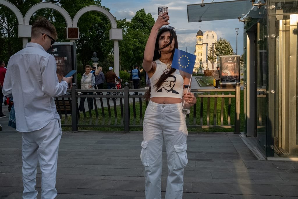 In Transylvania, Fear Shadows Romania’s Struggling Democracy