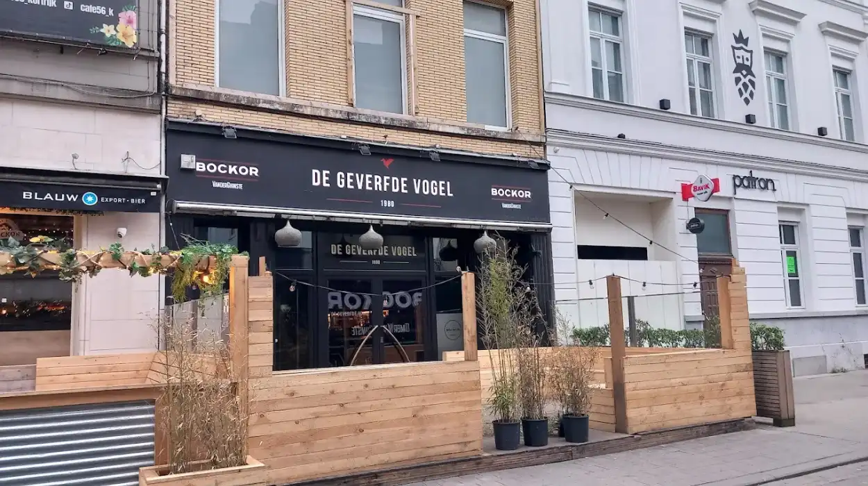 Kortrijk’s De Geverfde Vogel Closes Its Doors After 45 Years of Business