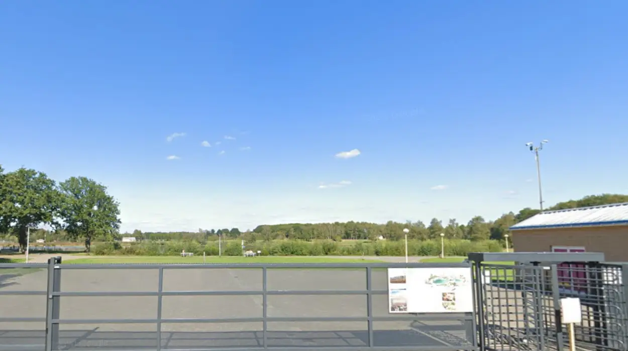 Limburg Pools Continue to Struggle Despite Addition of New Lifeguards