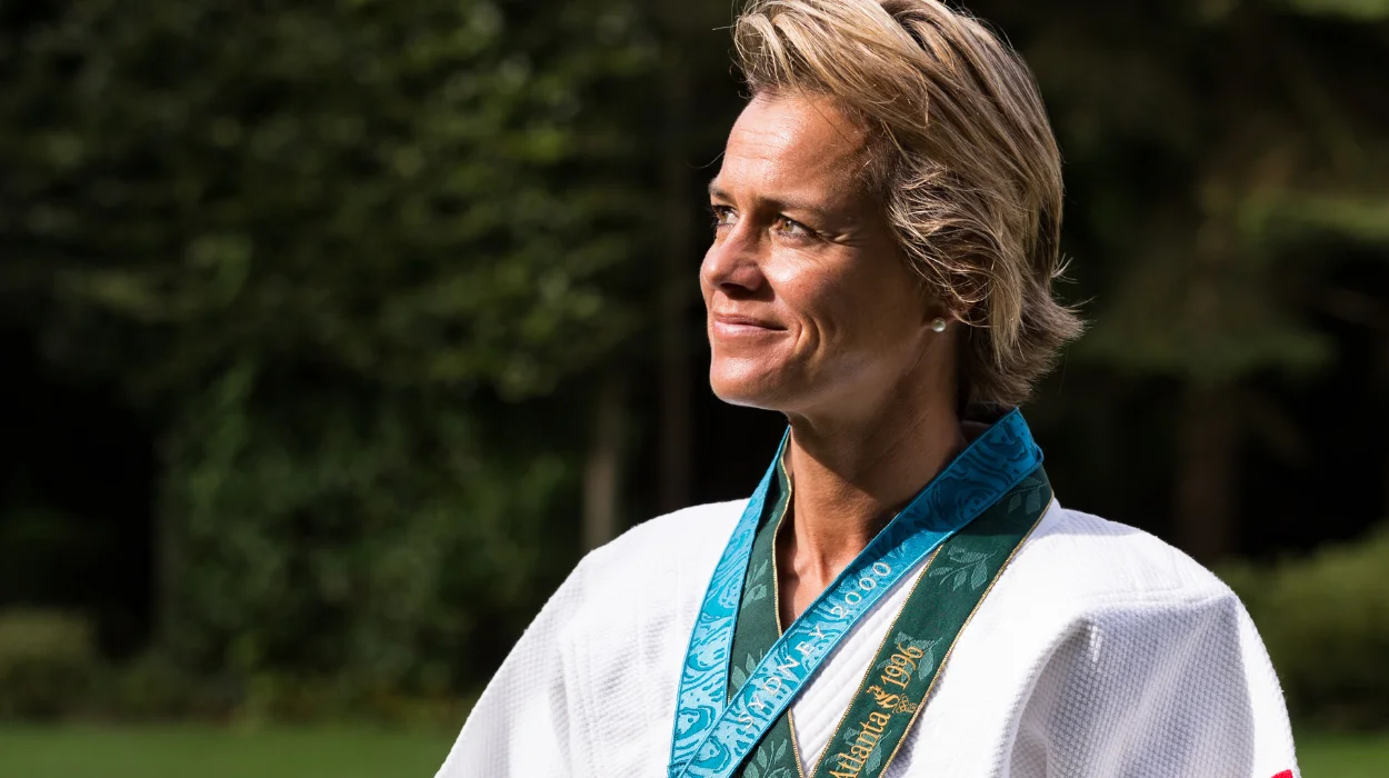 Stolen Olympic Medals of Gella Vandecaveye Recovered in Antwerp
