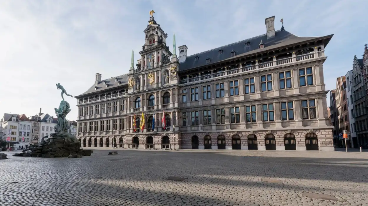 Call for Removal of Israeli Flag from Antwerp City Hall