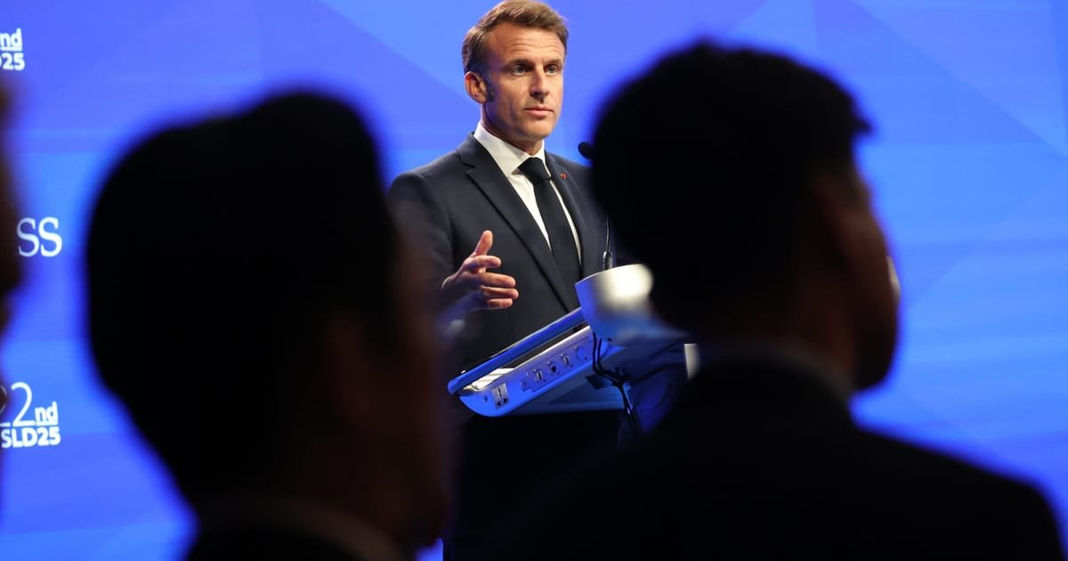 China Criticizes Macron for ‘Unacceptable’ Remarks on Taiwan and Ukraine