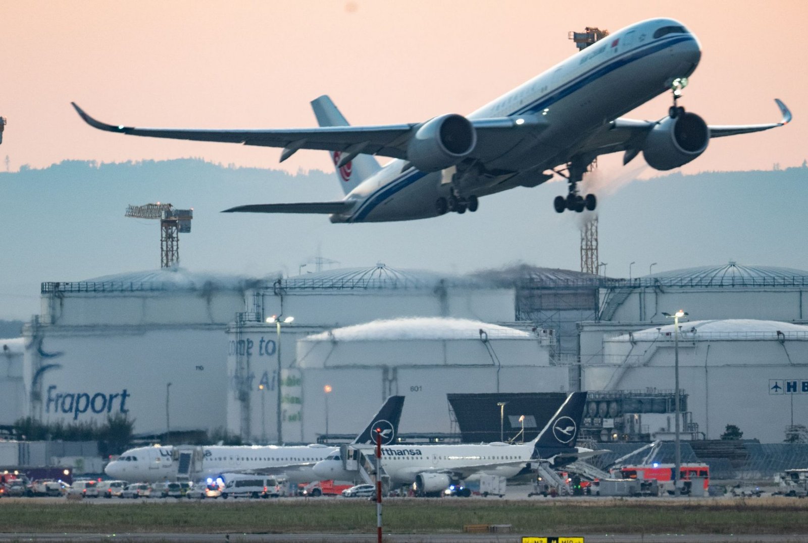 Eurochamber Advocates for Passengers’ Right to Carry Hand Luggage Free of Charge
