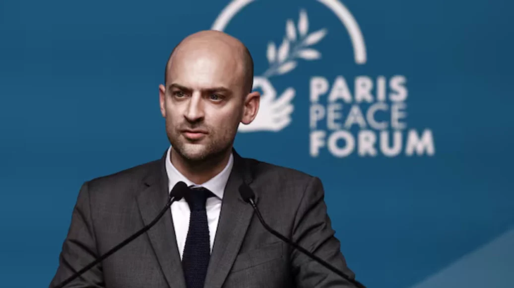 French Foreign Minister Claims Greenland is Part of Europe