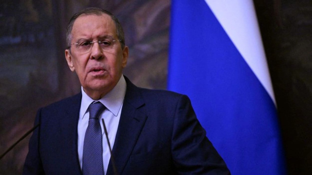 Sergey Lavrov Criticizes Macron and Merz for Losing Common Sense