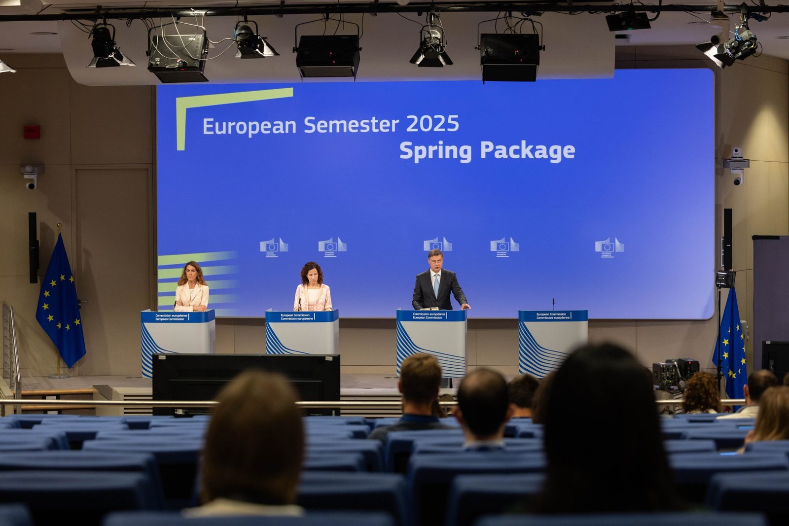The Commission Commends Progress on Greece’s Medium-Term Plan Implementation