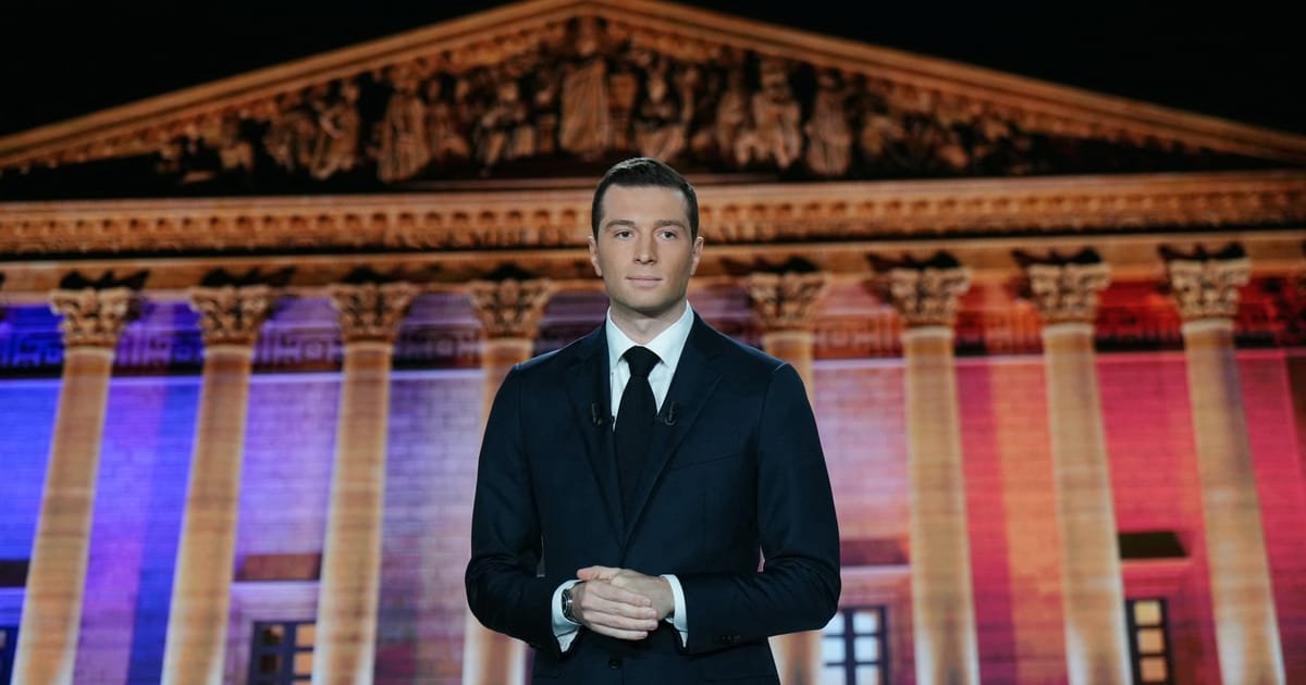 Un an après la dissolution : notre Top 11 des montagnes russes émotionnelles