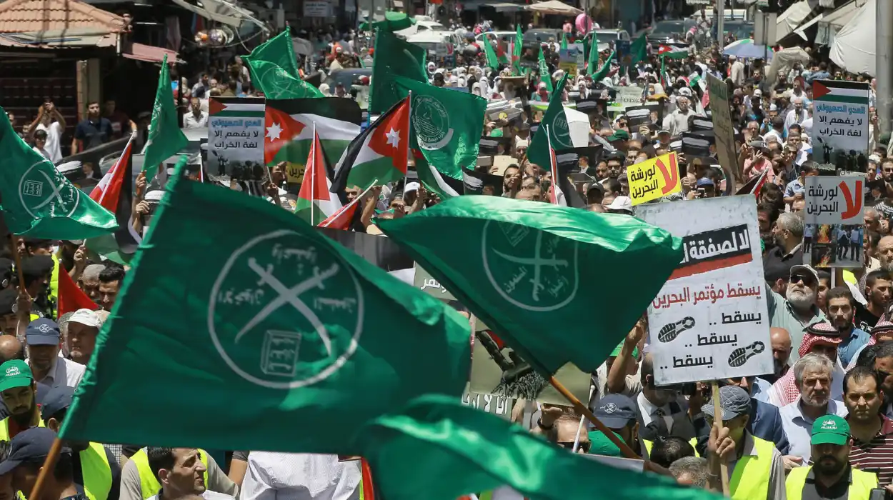 Why Did Europe Overlook the Warnings About the Muslim Brotherhood?