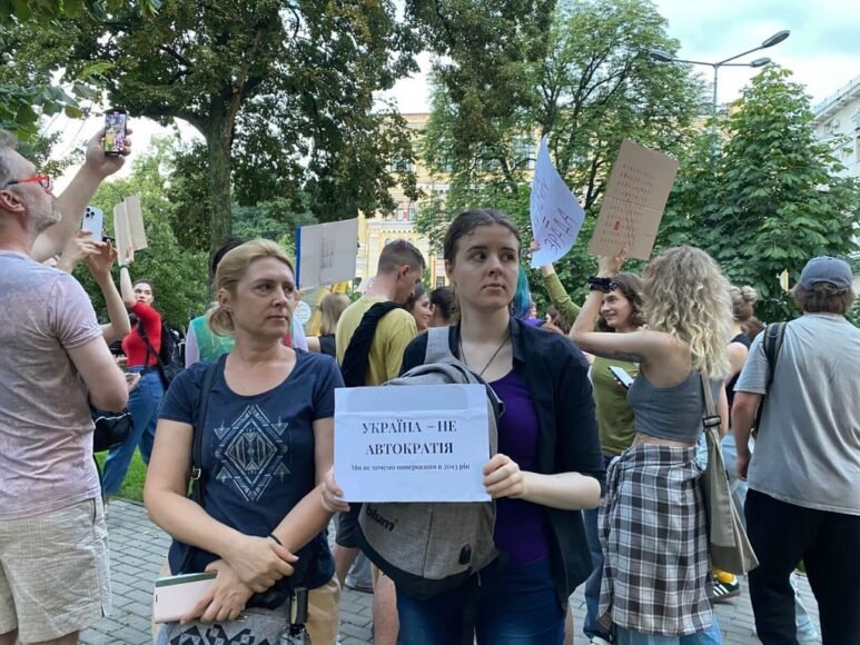 Anger Grows in Ukraine as Zelenskyy Enacts Law Targeting Corruption Watchdogs