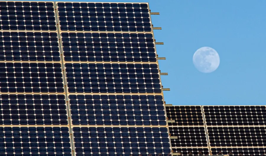 Brussels Calls on Spain and 25 Other Nations to Implement New Regulations to Speed Up Renewable Energy Adoption
