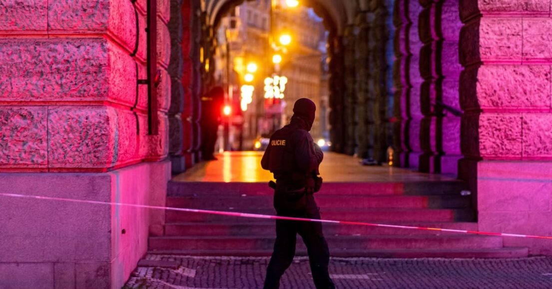 Czech Intel Report Claims Russia Employs Migrants to Cause Chaos