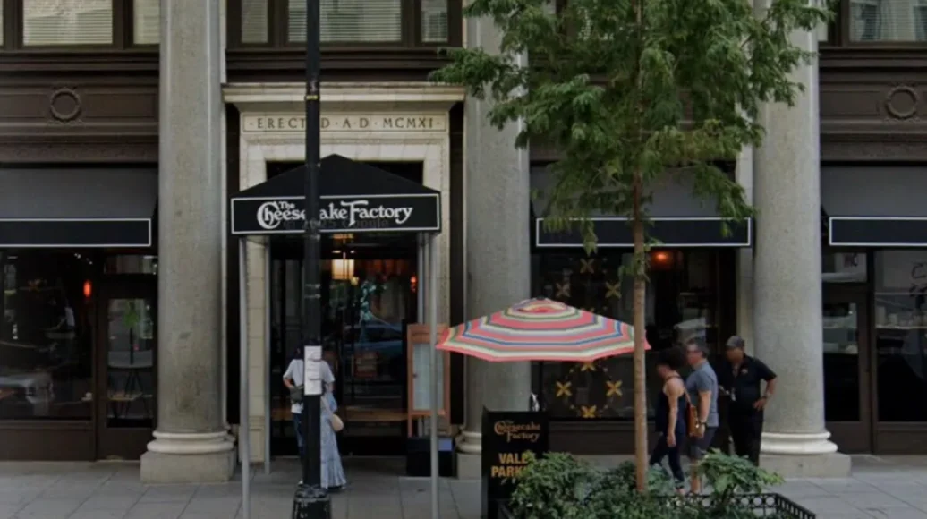Does the Cheesecake Factory Support Israel? Key Insights