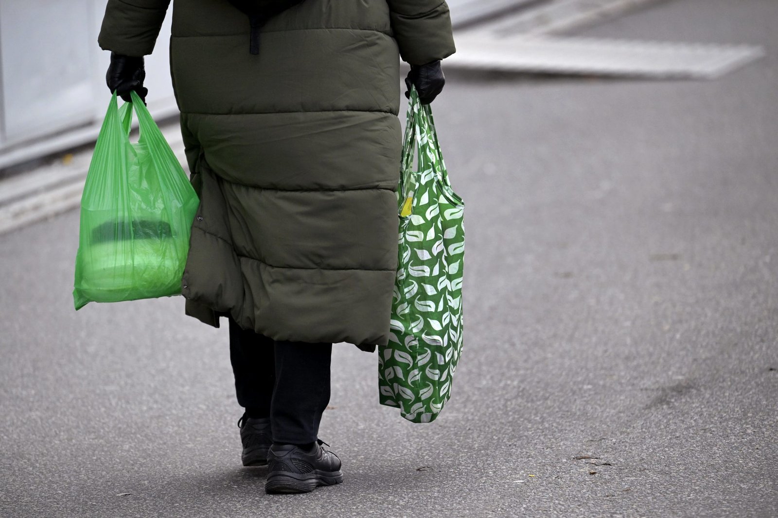 Swedes Say No to Plastic Bags – Usage Hits Record Low
