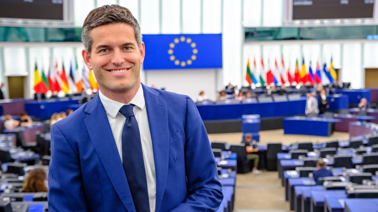 Tom Berendsen MEP Champions Digital Future for EU Waterways with RIS Revamp