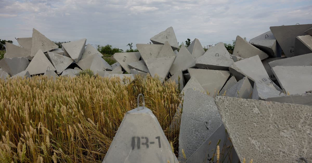 Ukraine’s Revamped Frontline Fortifications to Counter Russian Advances