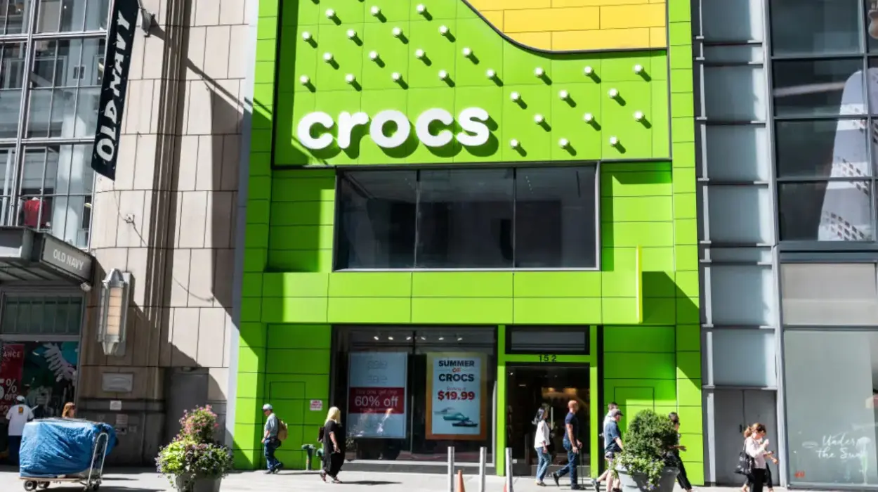 Does Crocs Support Israel? Business Ties and Political Neutrality