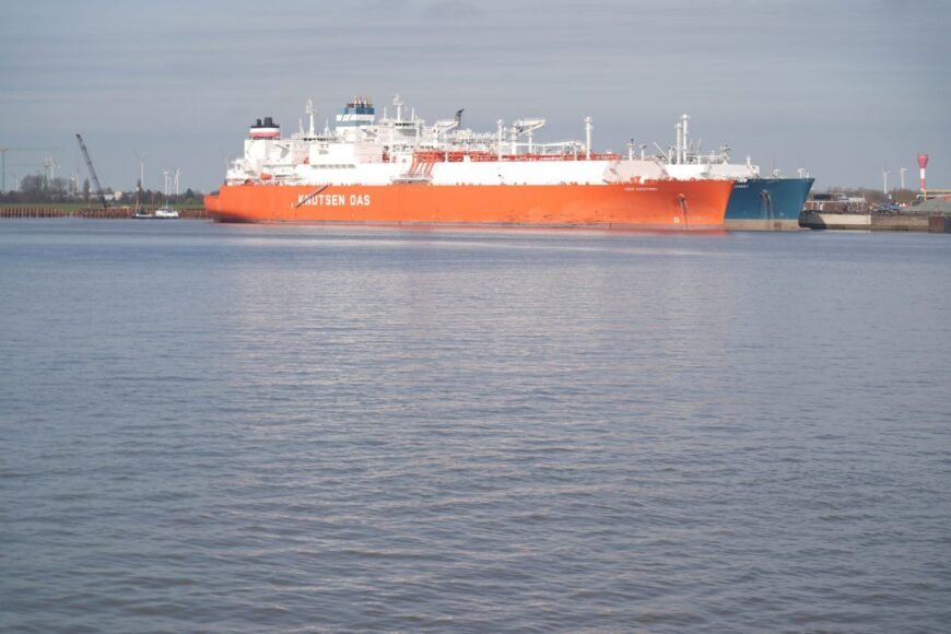 EU invests billions in Russian liquefied gas