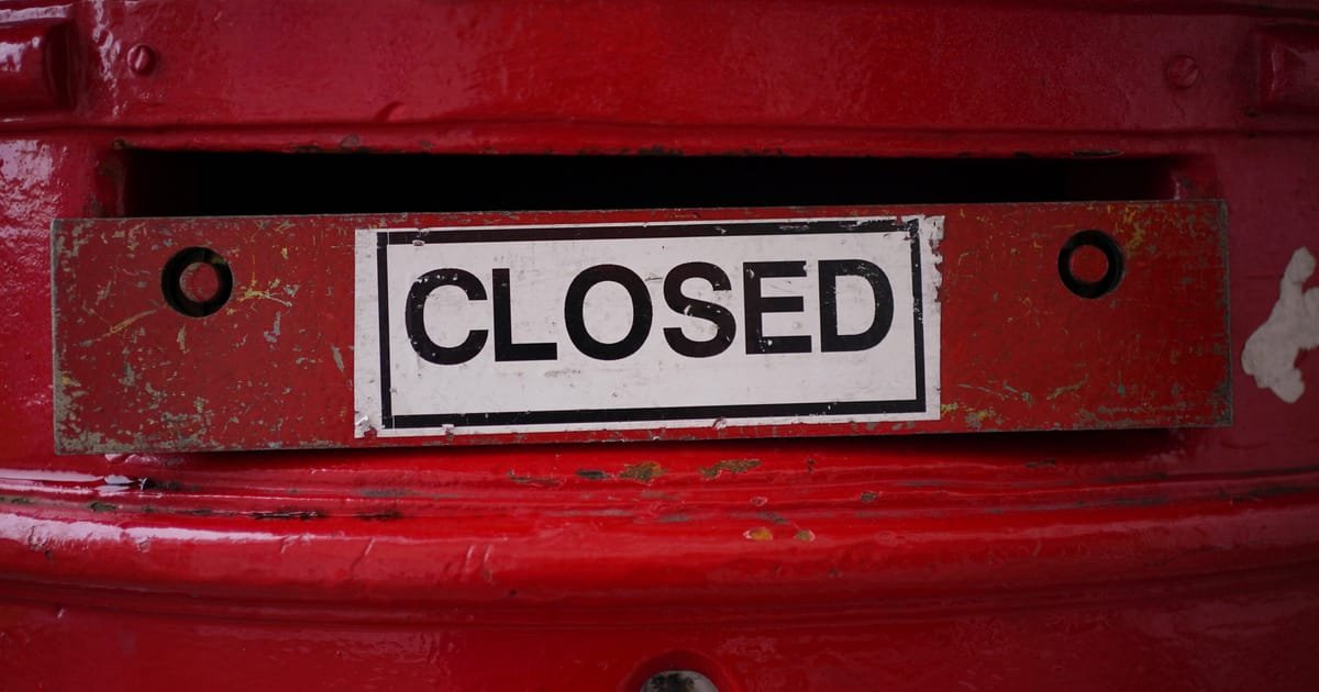 European Post Offices to Halt Certain Parcel Shipments to US Due to Tariffs