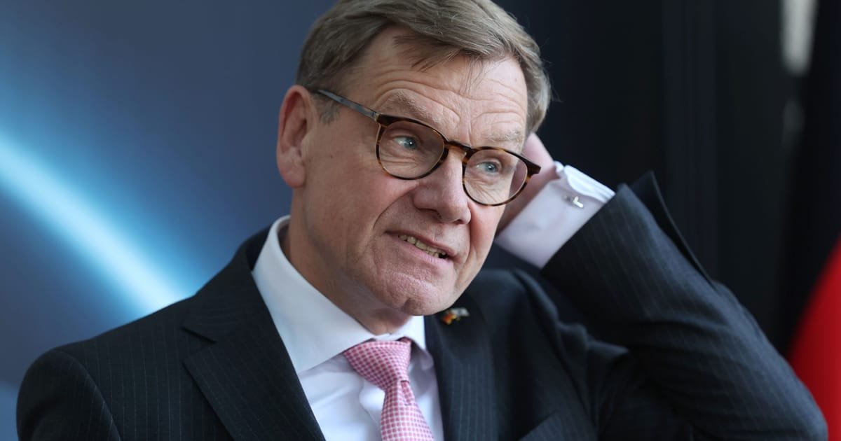 Germany Unlikely to Provide Troops for Ukraine, Says Foreign Minister