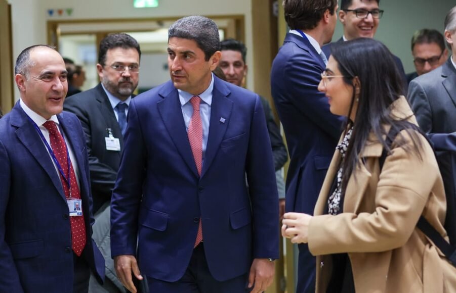 Mitsotakis Blocks Investigation into Ministers over Massive EU Farm Funds Fraud in Greece