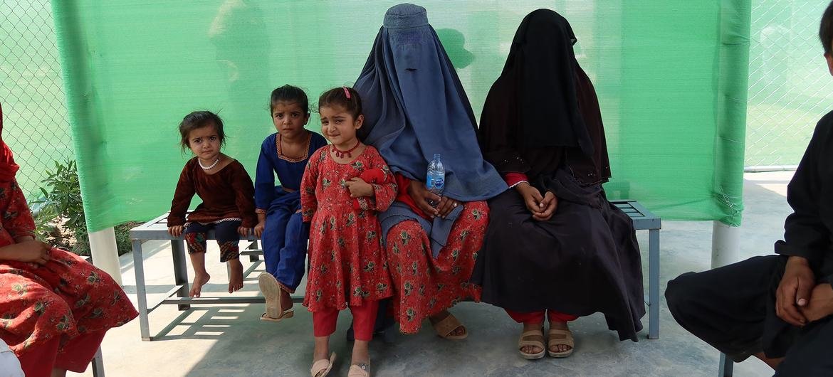 UN warns of increasing risks for returning Afghan women