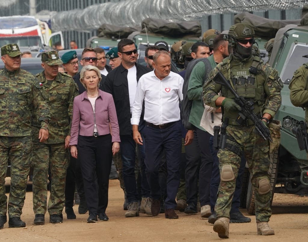 Von der Leyen urges strong deterrence against ‘predator’ Putin, tells Poles