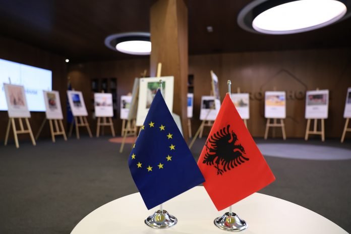 "Your Perspective. Your Narrative. Our Europe!" – Traveling Exhibition in Tirana