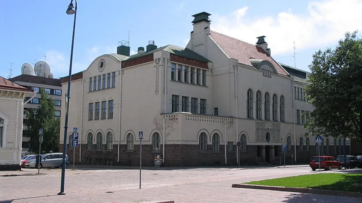 1,000 Lyceum Ghent Students Embrace Dalton Method, Led by Podevin