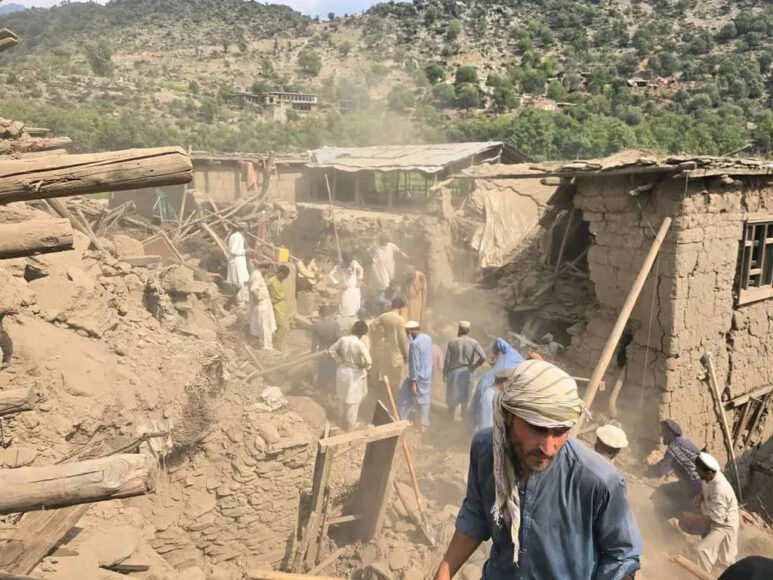 Afghanistan Earthquake: Aid Teams Struggle to Reach Survivors
