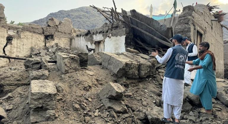 Aid Teams Struggle to Reach Afghanistan Quake Survivors