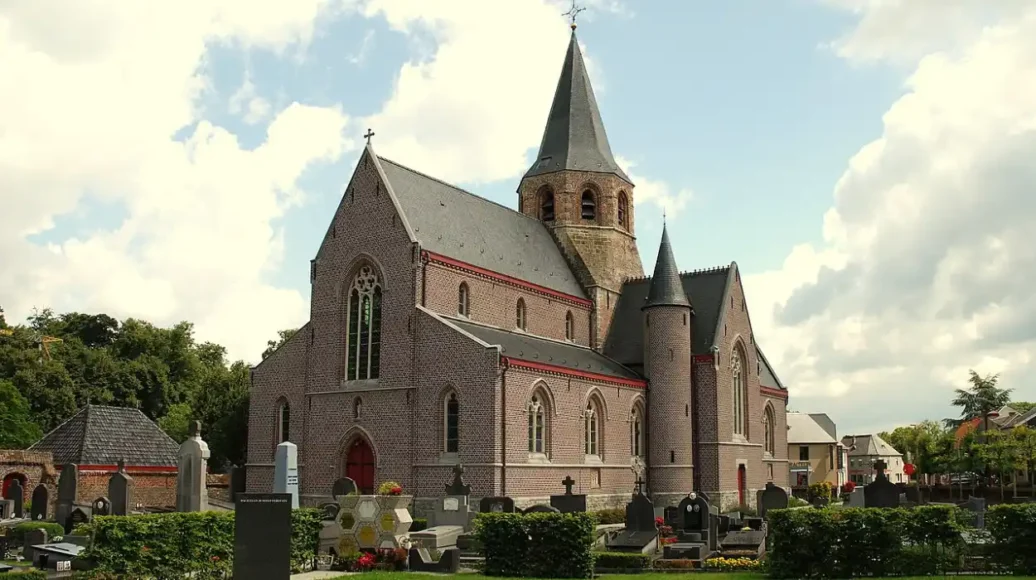 Cleanup Commences in Merelbeke-Melle Following Fire Destruction of Two Warehouses