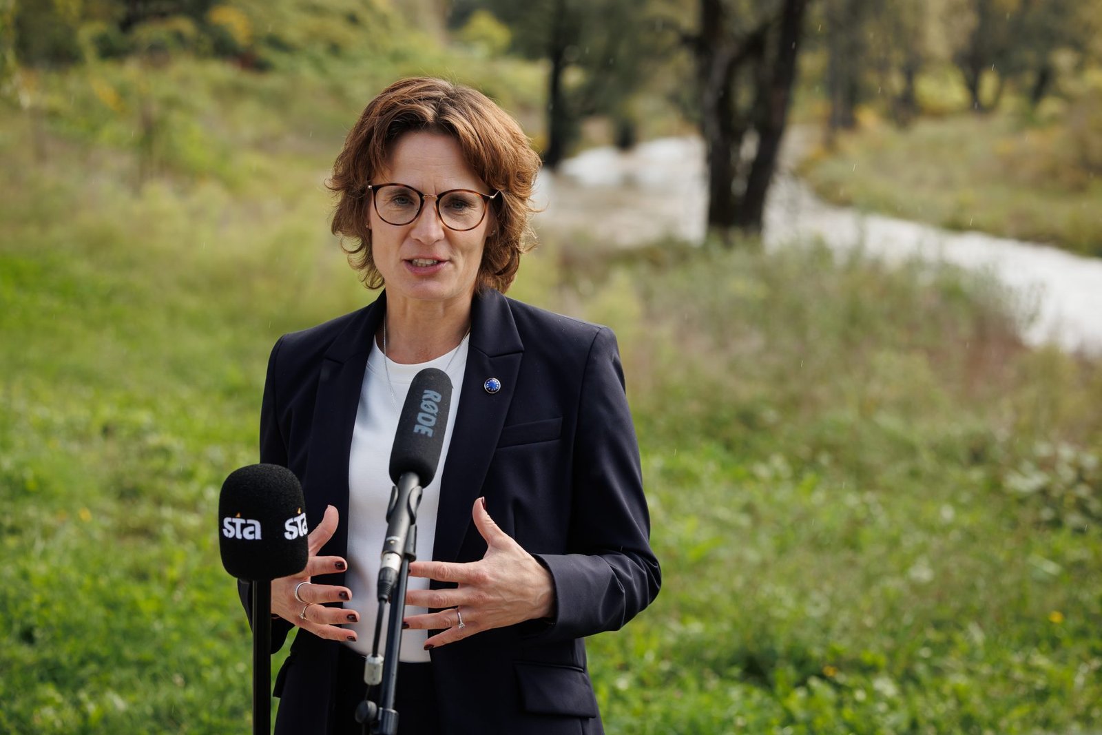 Commissioner Roswall Emphasizes the Significance of Collaboration for Flood Safety in Slovenia