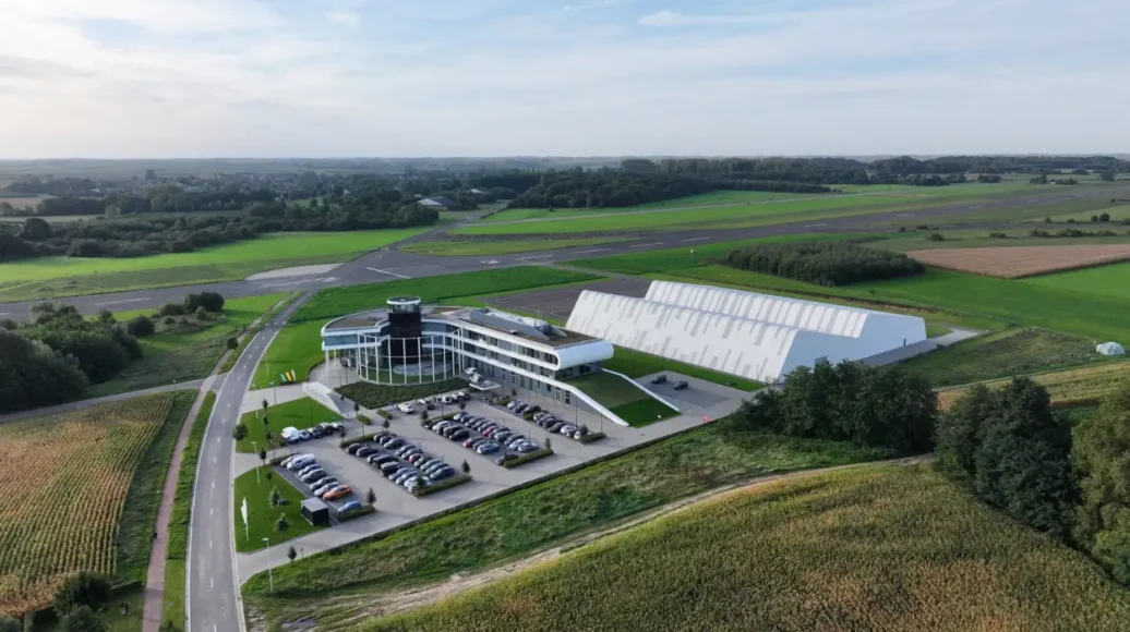 CX-2 Electric Aircraft with 32 Motors Soars in Sint-Truiden