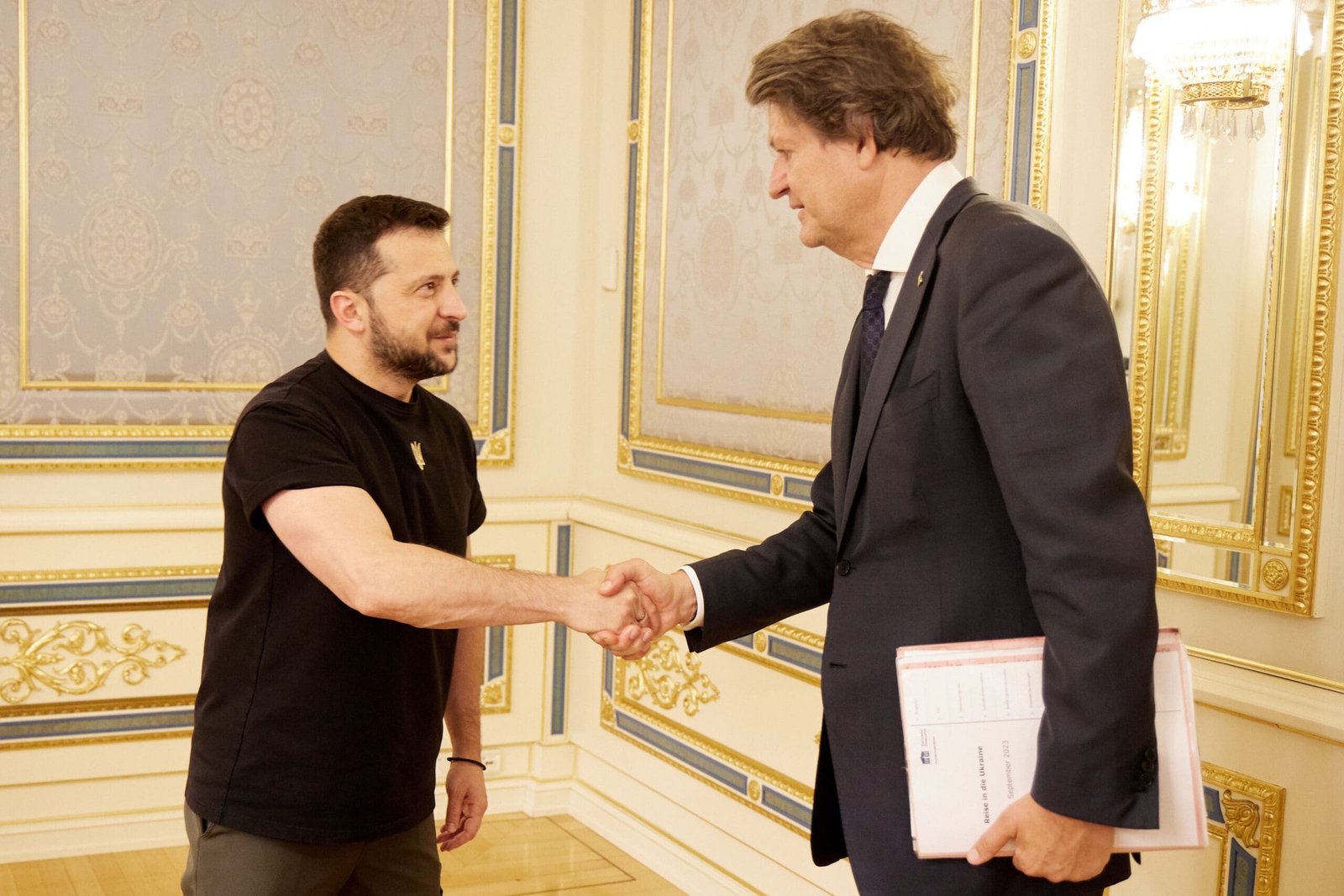 EU Cities Encouraged to Twin with Ukrainian Cities for Direct and Rapid Humanitarian Aid