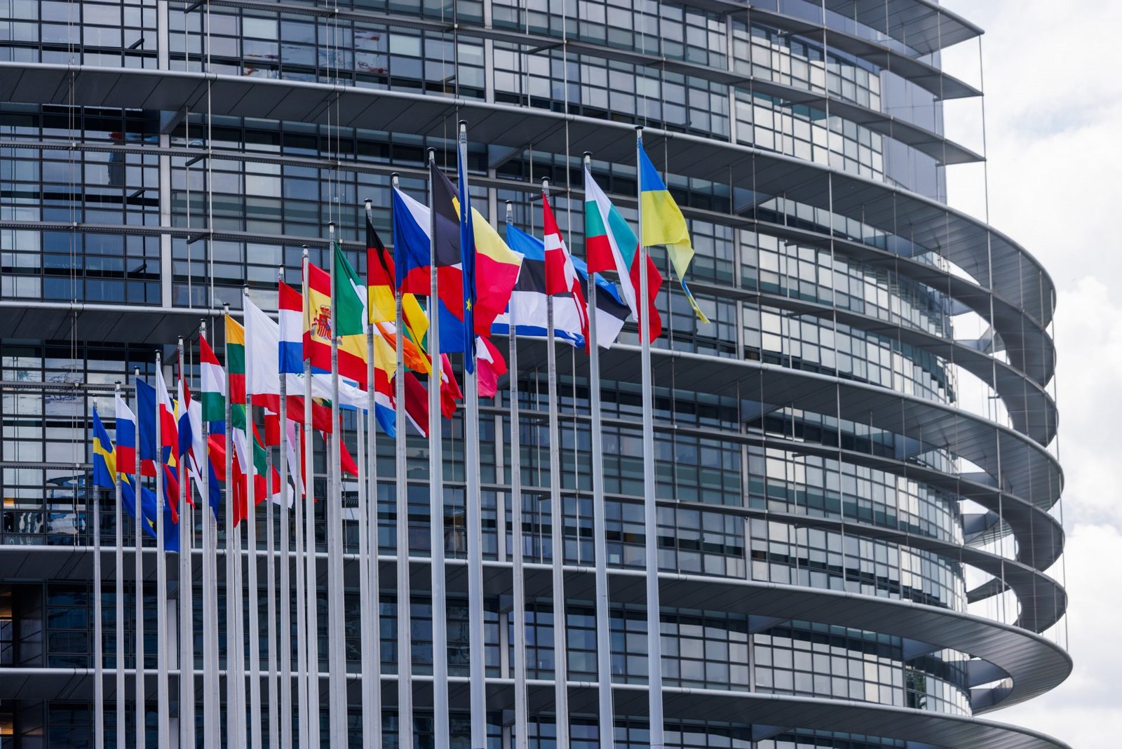 Eurobarometer: 56% of Europeans Favor EU Expansion