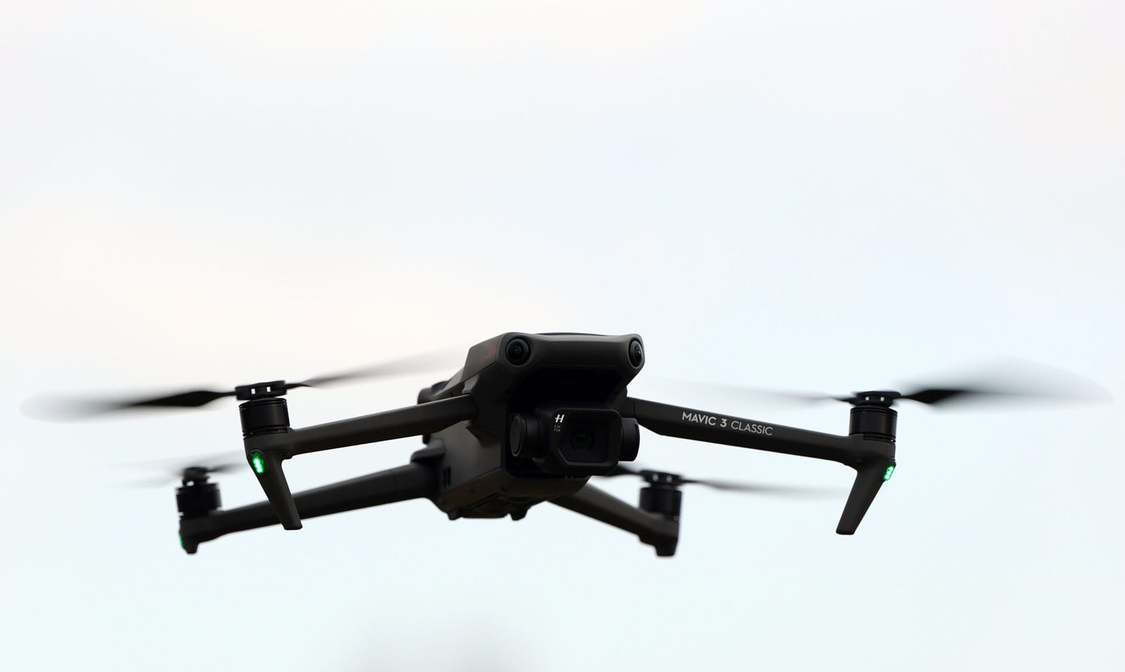 European Commission Commends Czech System for Safely Capturing Unauthorized Drones