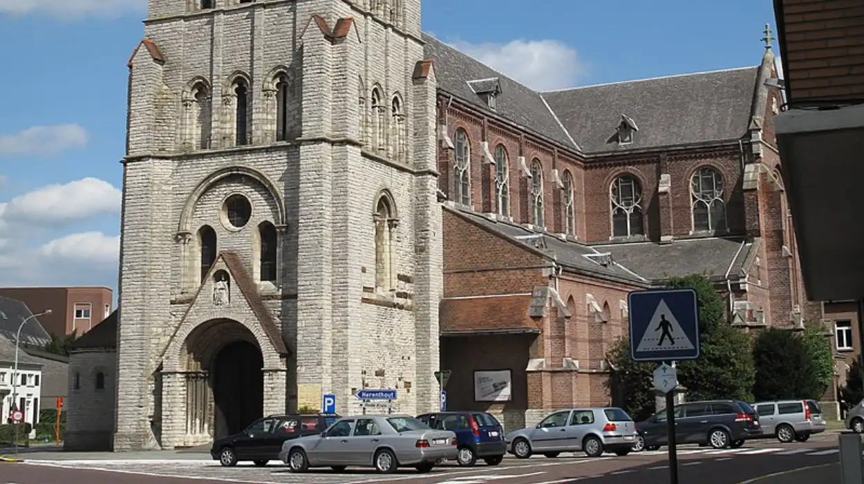 Geothermal Drilling Begins at Former Monastery Site in Berlaar