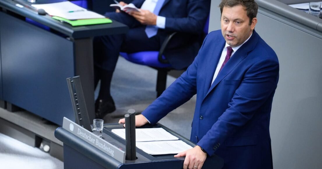 Germany’s Klingbeil Announces Record Investment, But Warns of Belt-Tightening Ahead
